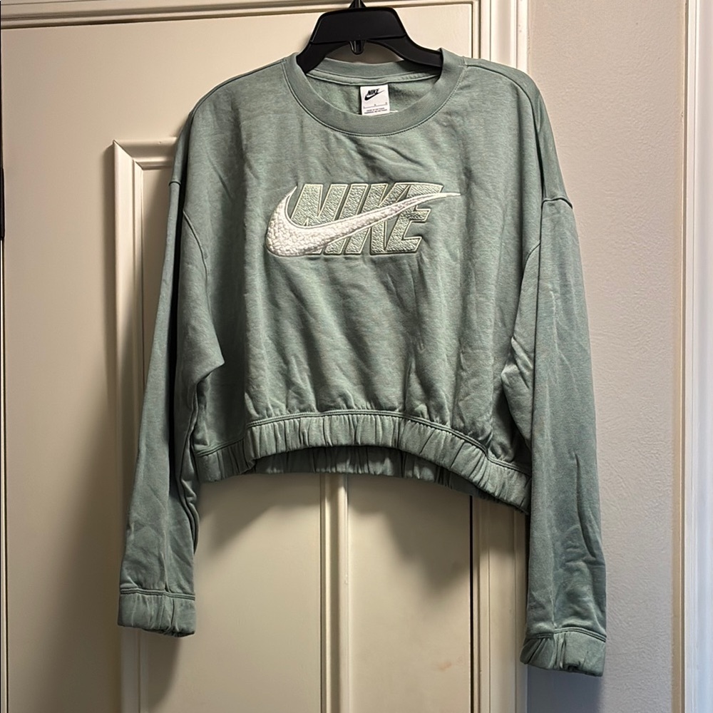 Nike Women's Green Cropped Sweatshirt